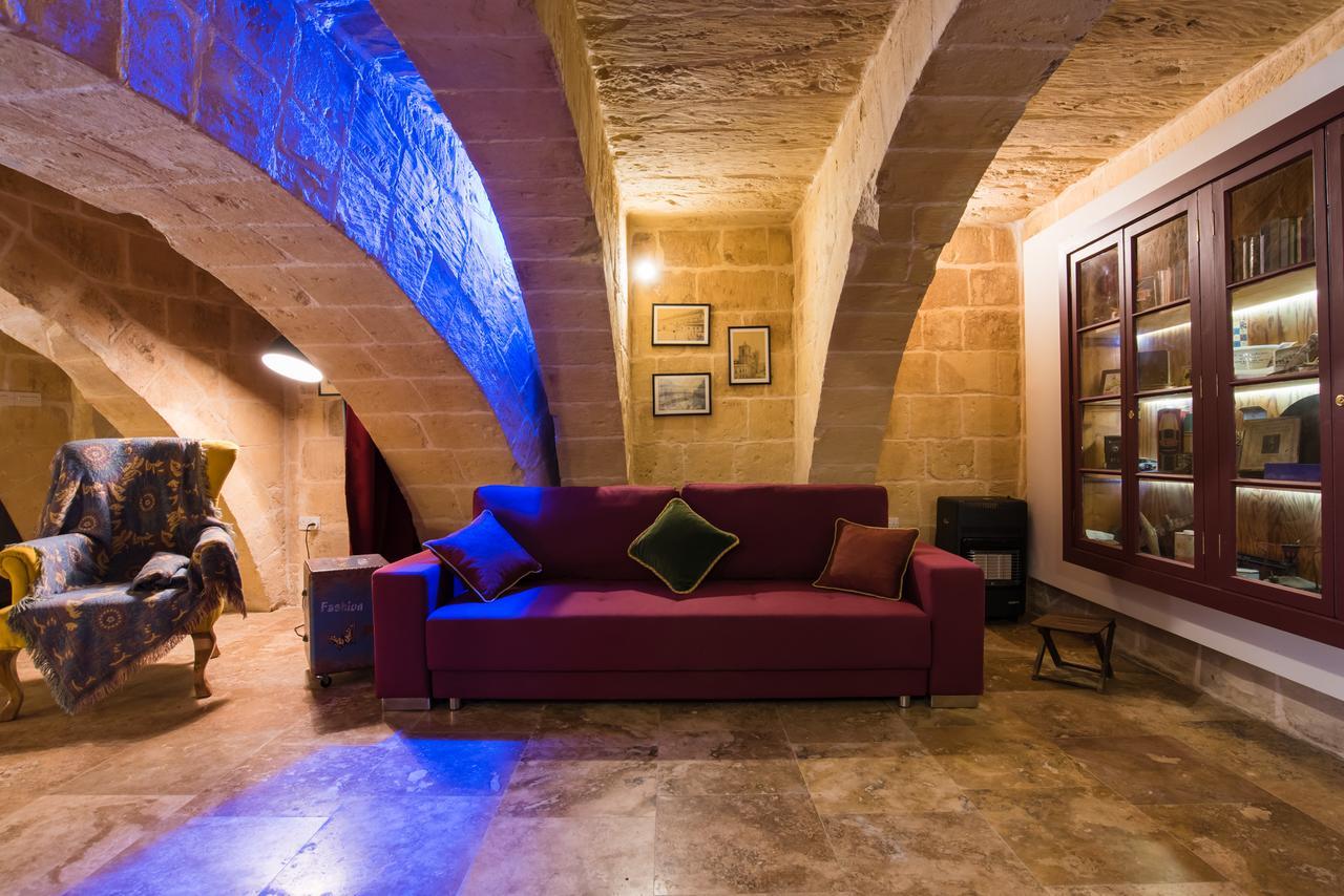 1 Bedroom Heritage Apartment Валетта Экстерьер фото