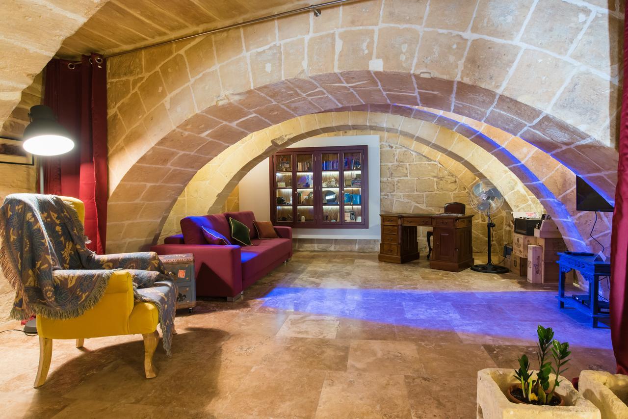 1 Bedroom Heritage Apartment Валетта Экстерьер фото